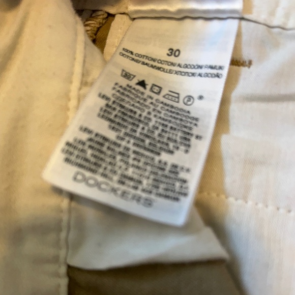 Lot of 3x Dockers Shorts - Picture 3 of 8